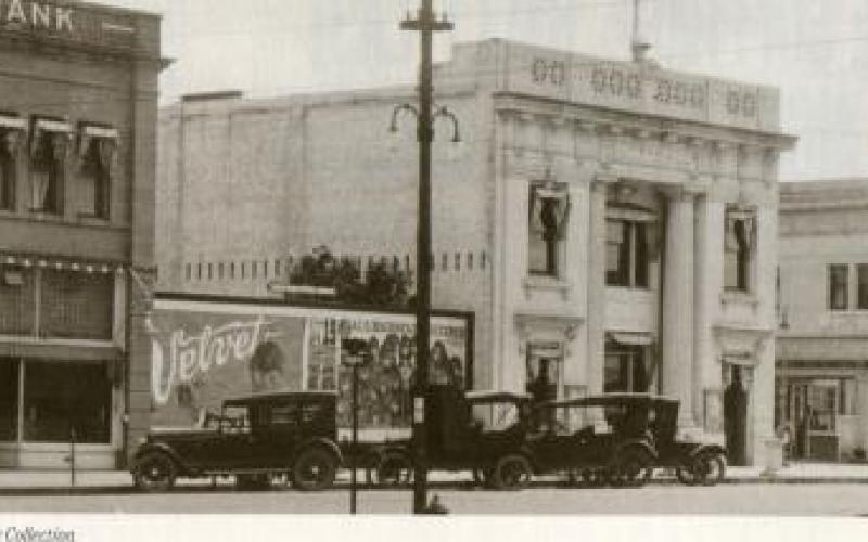 Santa Rosa City Hall on Hinton Street - Photo Scanned from Santa Rosa A Twentieth Century Town by Gaye LeBaron & Joann Mitchell photo