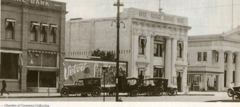 Santa Rosa City Hall on Hinton Street - Photo Scanned from Santa Rosa A Twentieth Century Town by Gaye LeBaron & Joann Mitchell photo